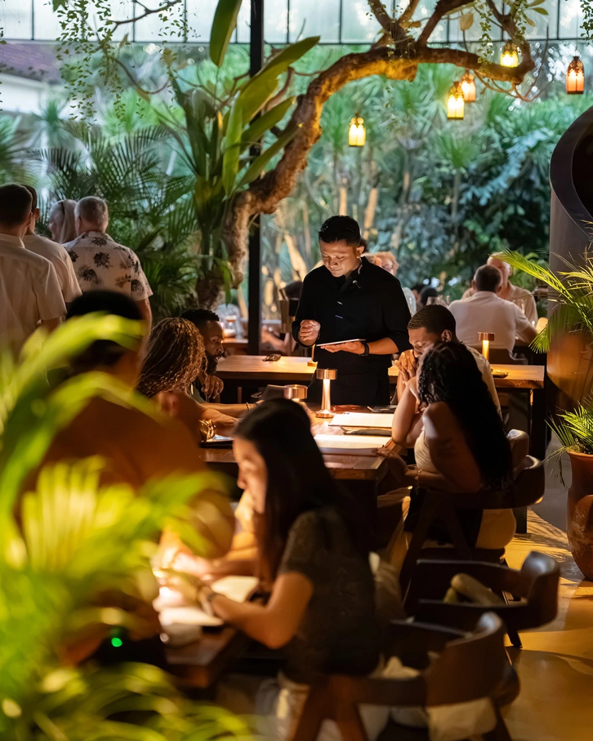 The bar at Donna